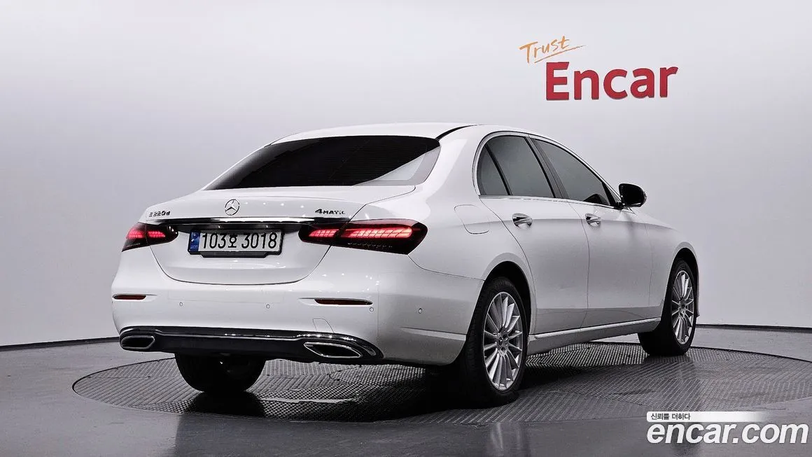 Mercedes-Benz E-Class 2022 из KR, фото 2
