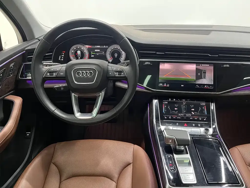 Audi Q7 2023 из CN, фото 7