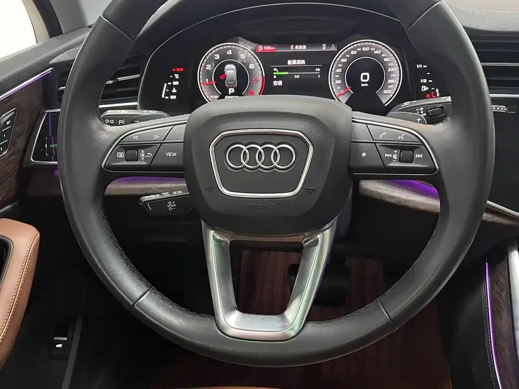 Audi Q7 2023 из CN, фото 8