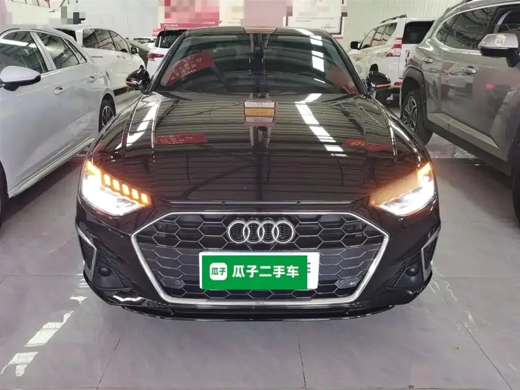 Audi A4L 2021 из CN, фото 3