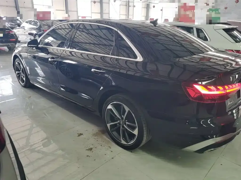 Audi A4L 2021 из CN, фото 5