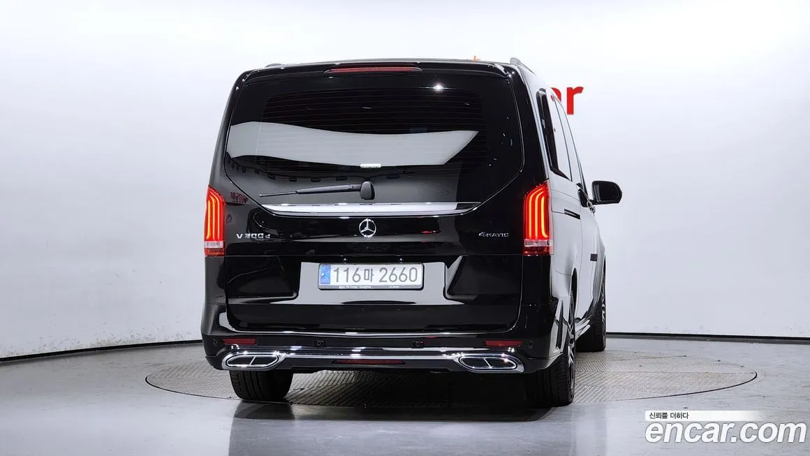 Mercedes-Benz V-Class 2023 из KR, фото 4