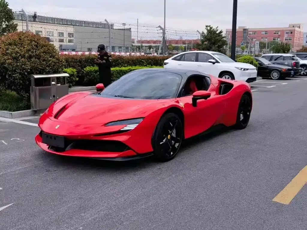 Ferrari SF90 2022 из CN, фото 1