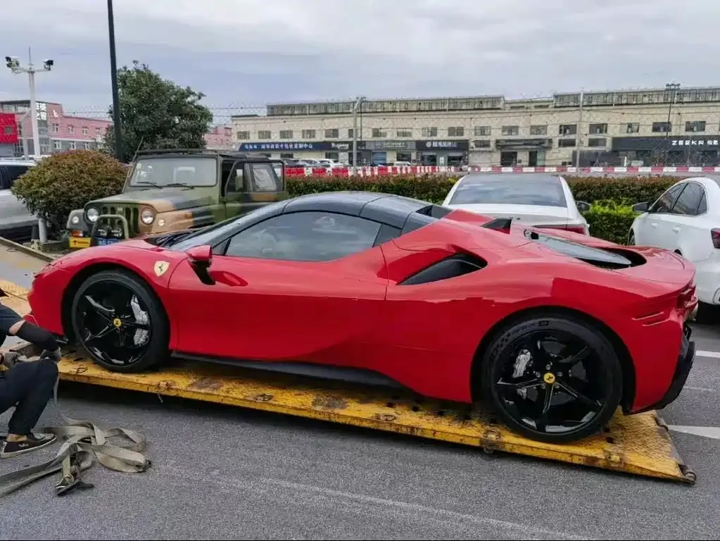 Ferrari SF90 2022 из CN, фото 2