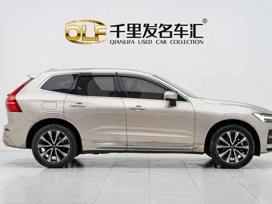 Volvo XC60 2022 из CN, фото 8