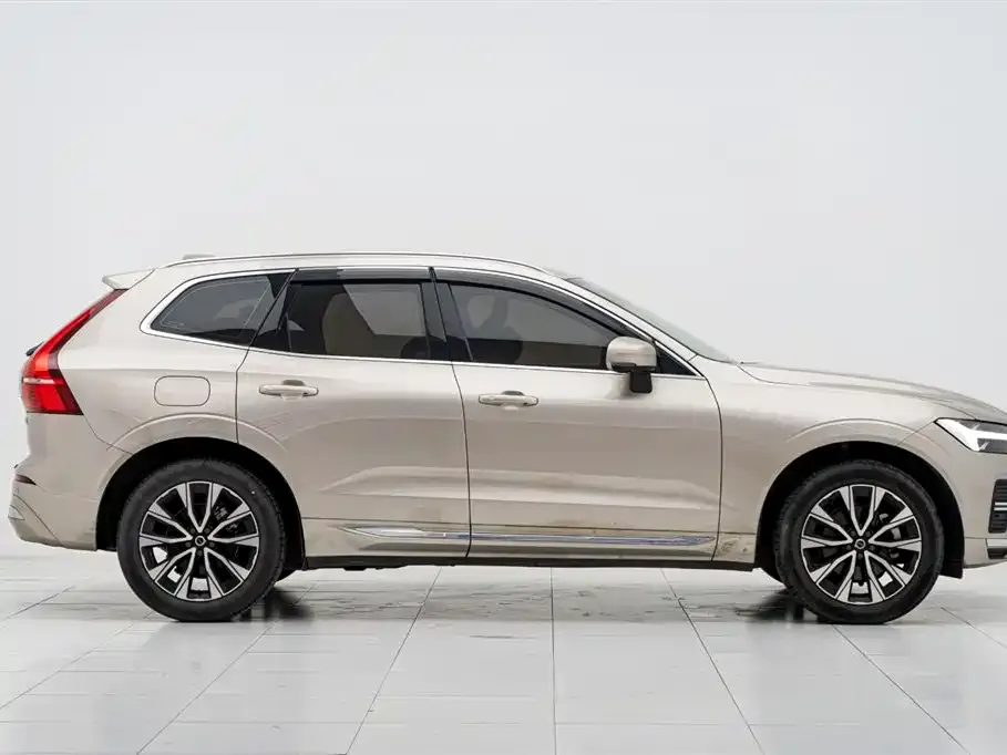 Volvo XC60 2022 из CN, фото 9
