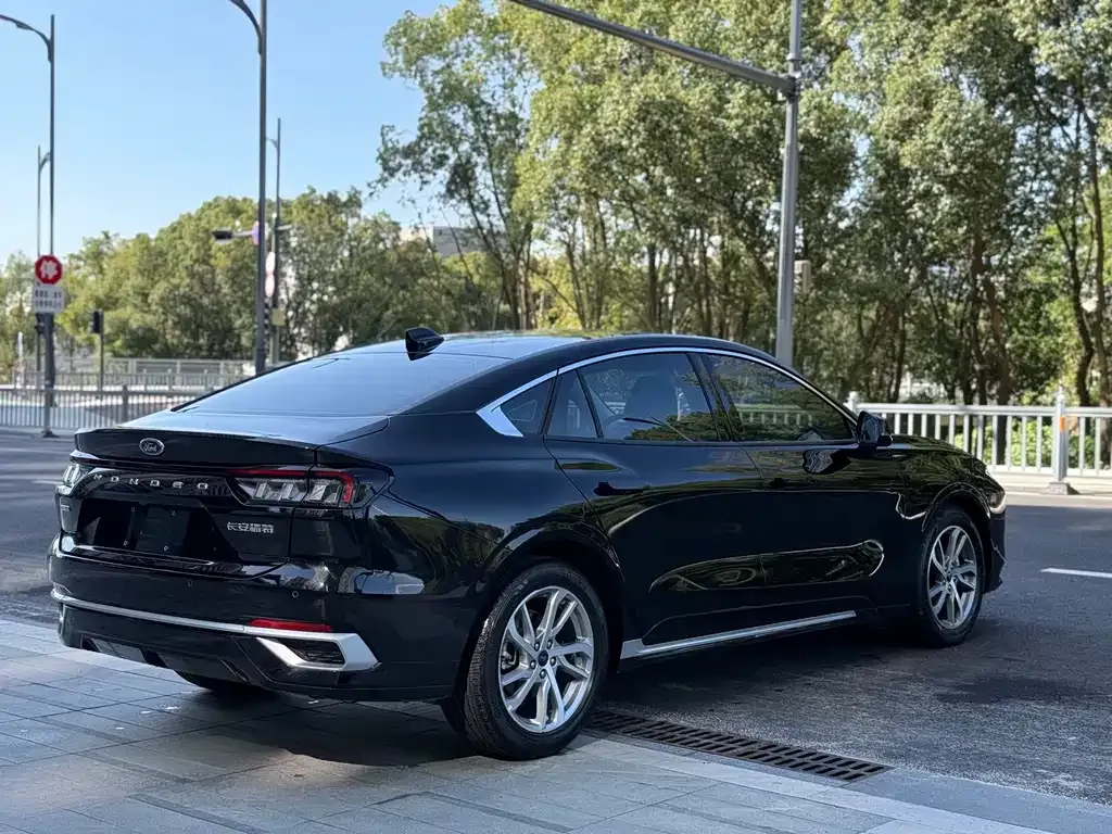 Ford Mondeo 2022 из CN, фото 5