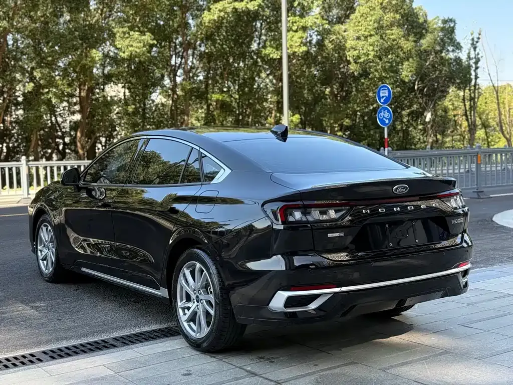 Ford Mondeo 2022 из CN, фото 7