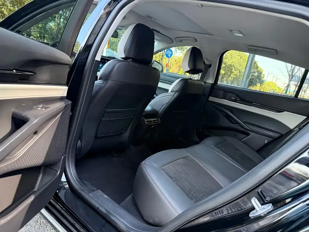 Ford Mondeo 2022 из CN, фото 8