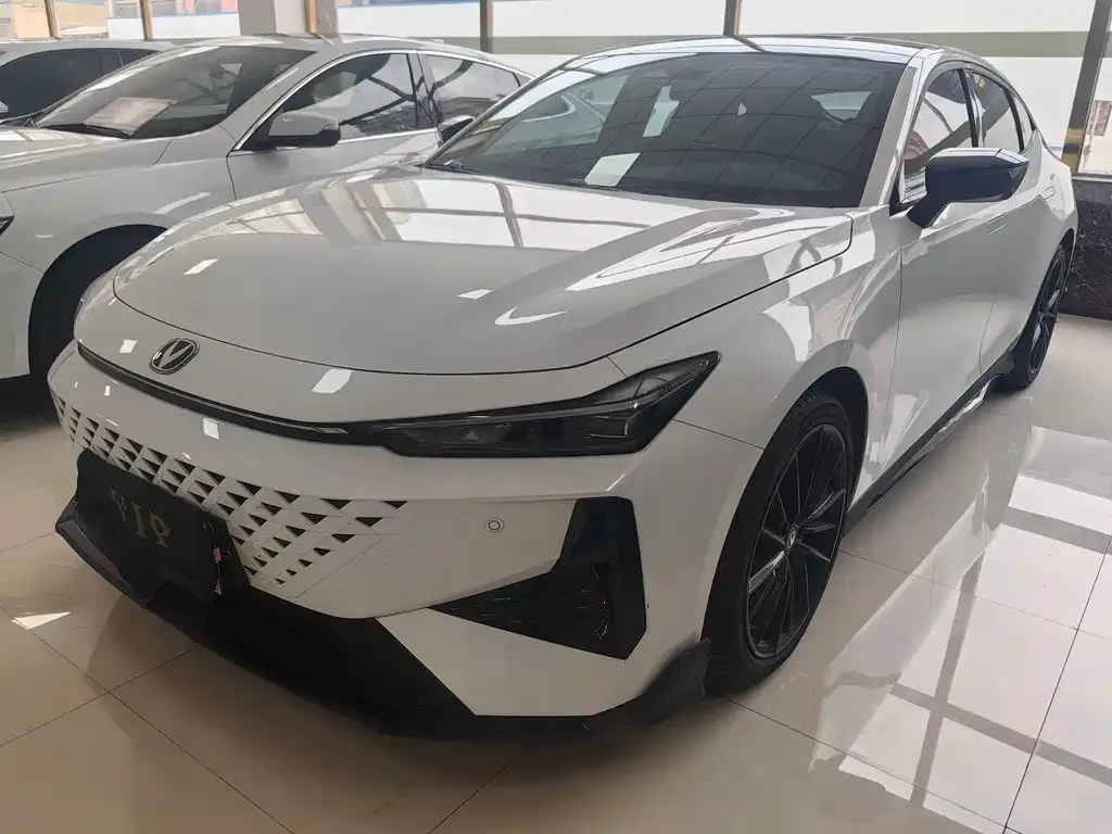 Changan UNI-V 2024 из CN, фото 1