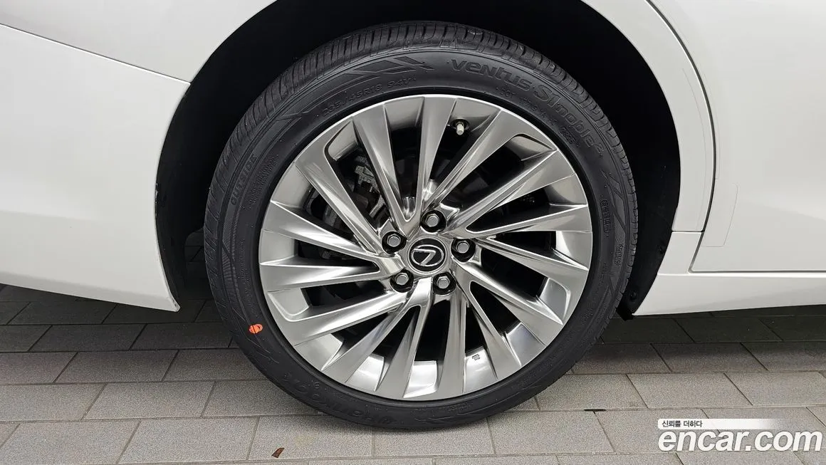 Lexus ES 2023 из KR, фото 5