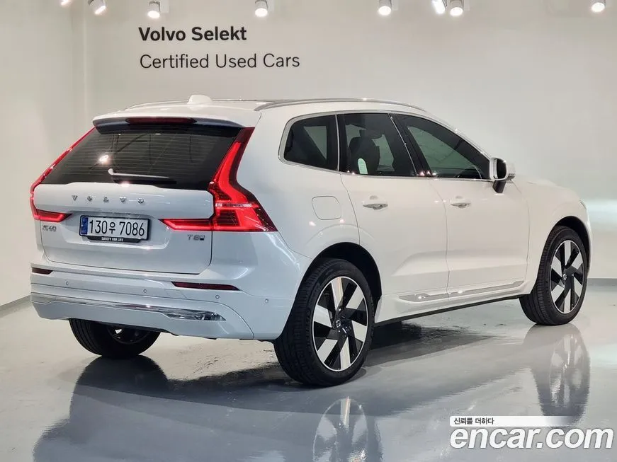 Volvo XC60 2025 из KR, фото 2