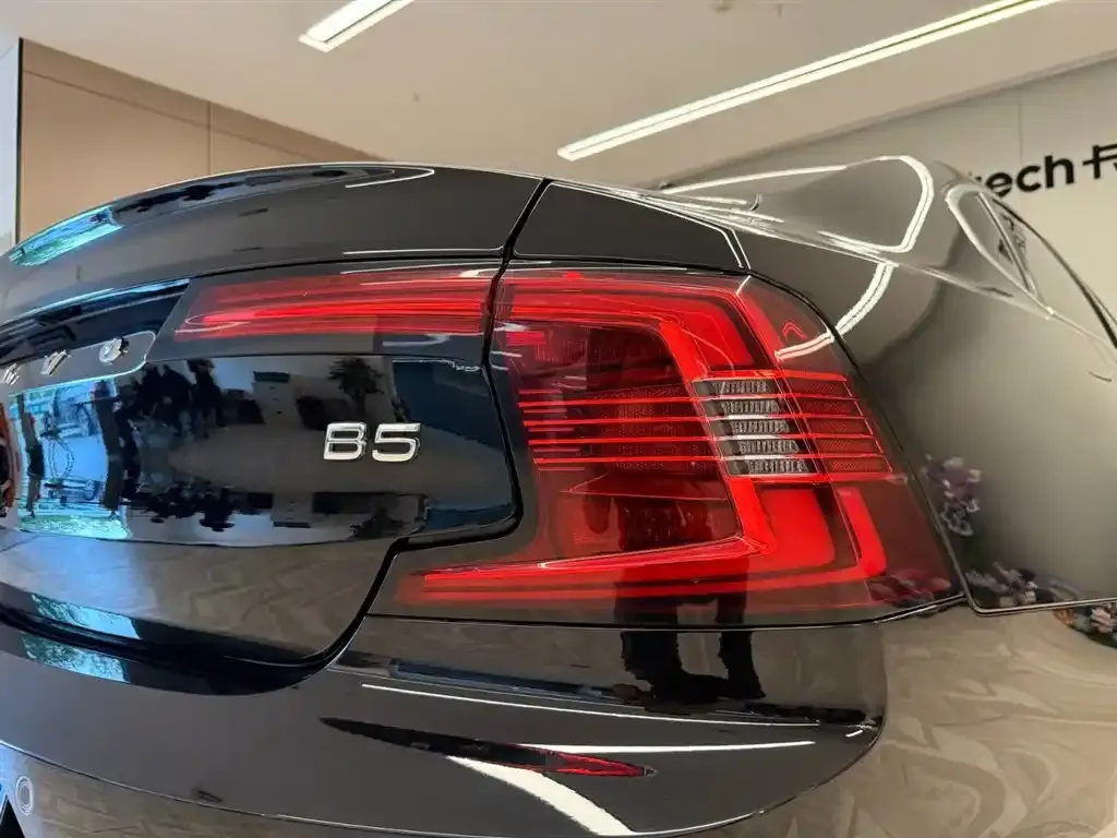 Volvo S90 — фото 10