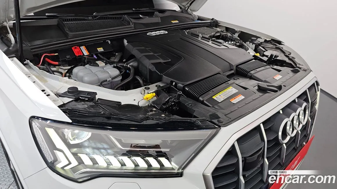 Audi Q7 2021 из KR, фото 6