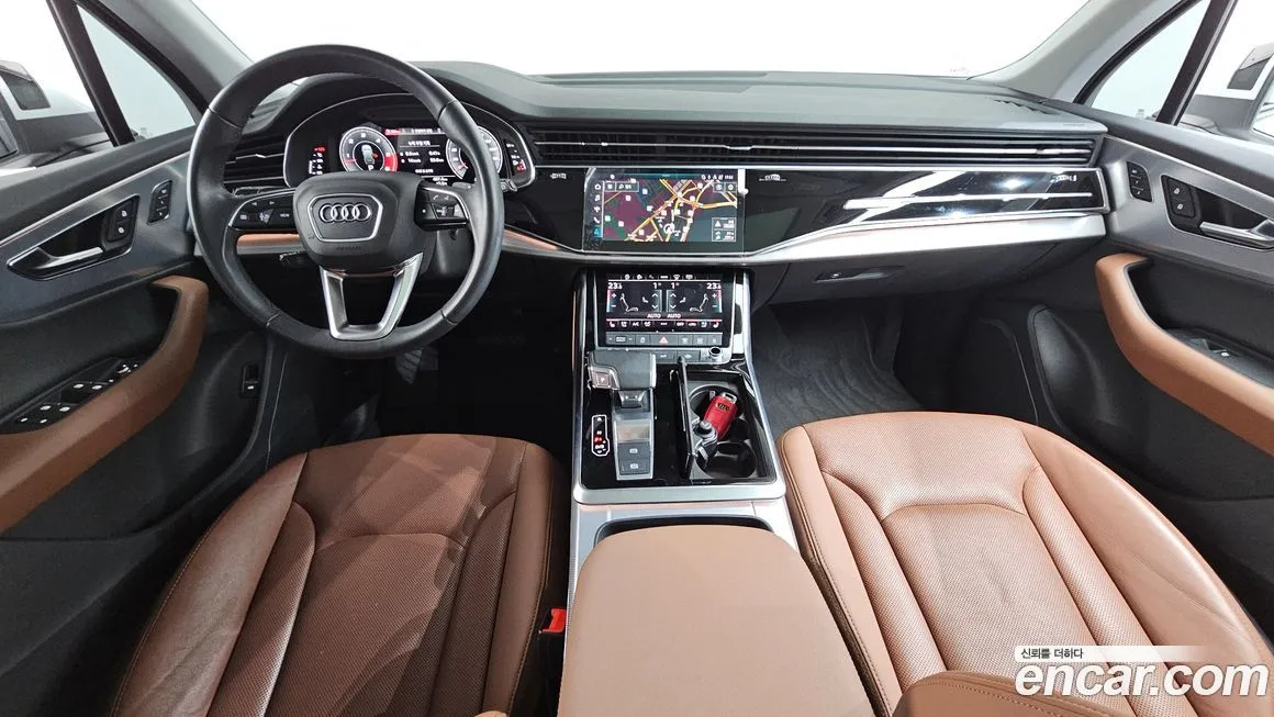 Audi Q7 2021 из KR, фото 7