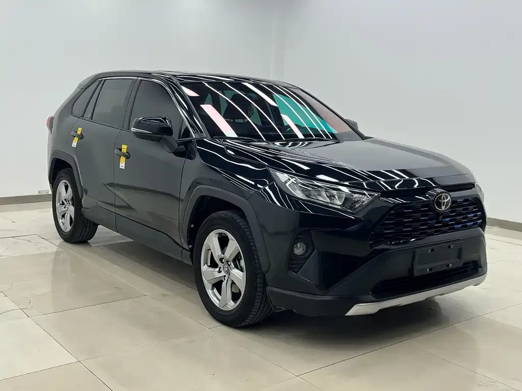 Toyota RAV4 2022 из CN, фото 2