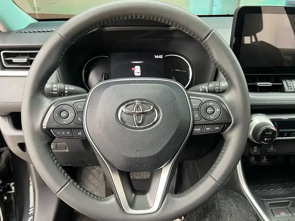 Toyota RAV4 2022 из CN, фото 6
