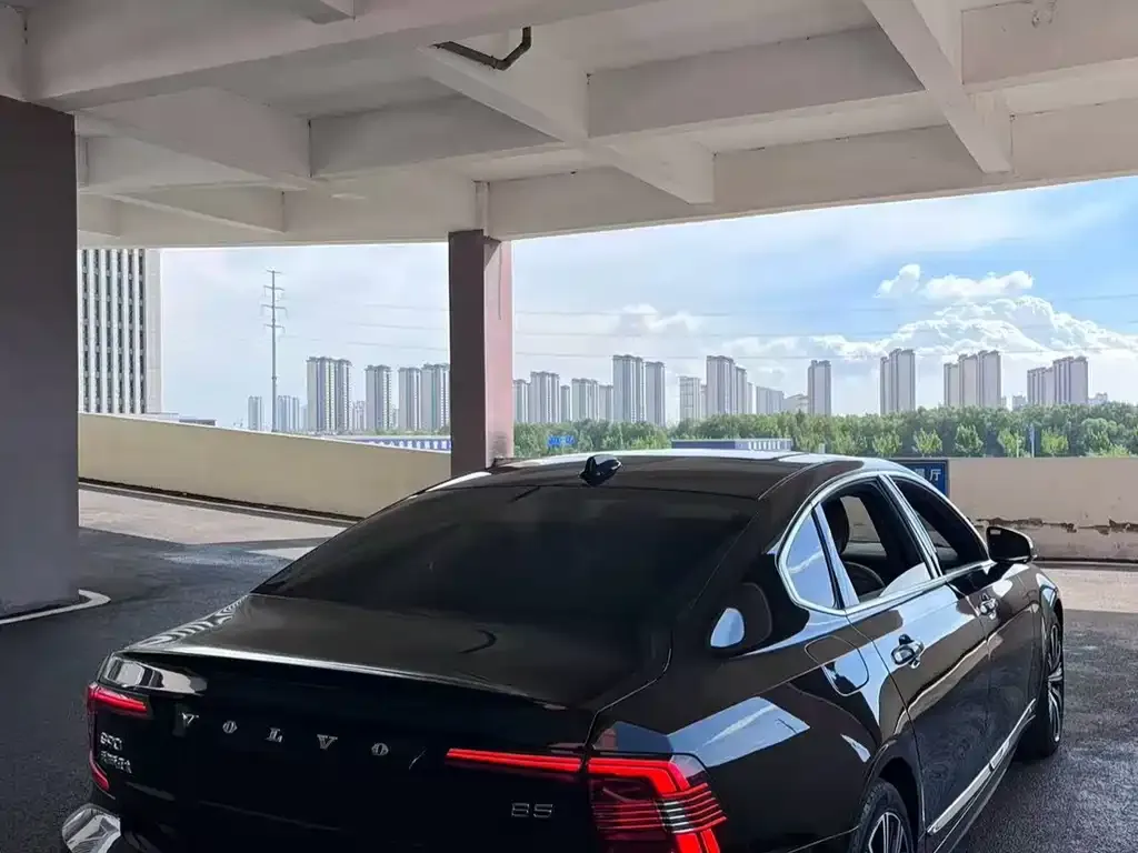 Volvo S90 2022 из CN, фото 4