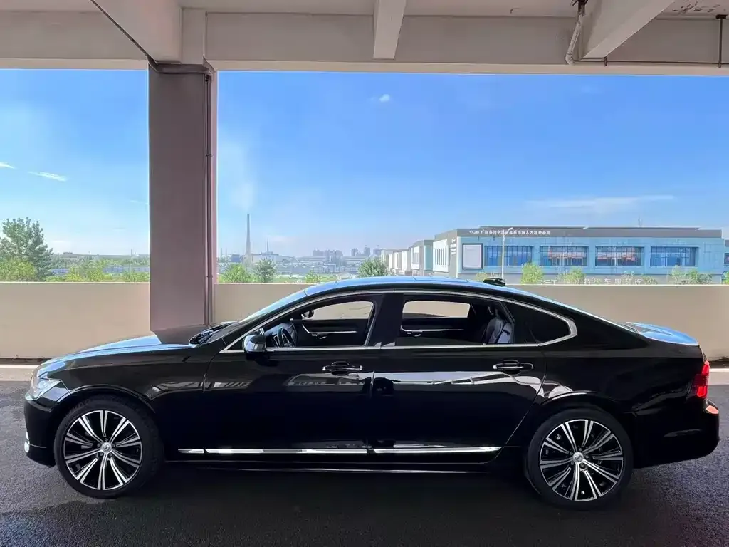Volvo S90 2022 из CN, фото 5