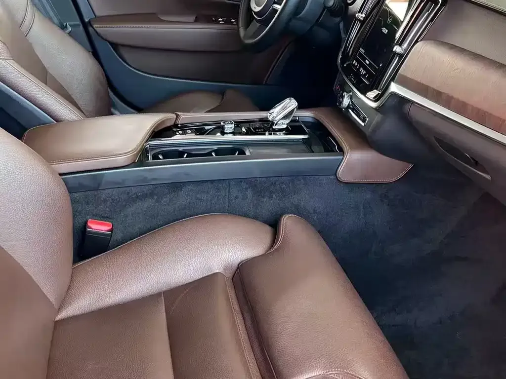 Volvo S90 2022 из CN, фото 9