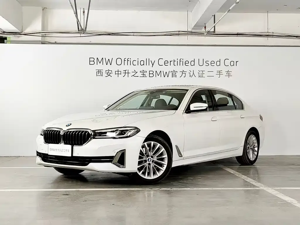 BMW 5 Series — фото 1