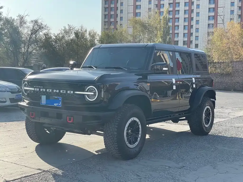 Ford Bronco 2024 из CN, фото 1