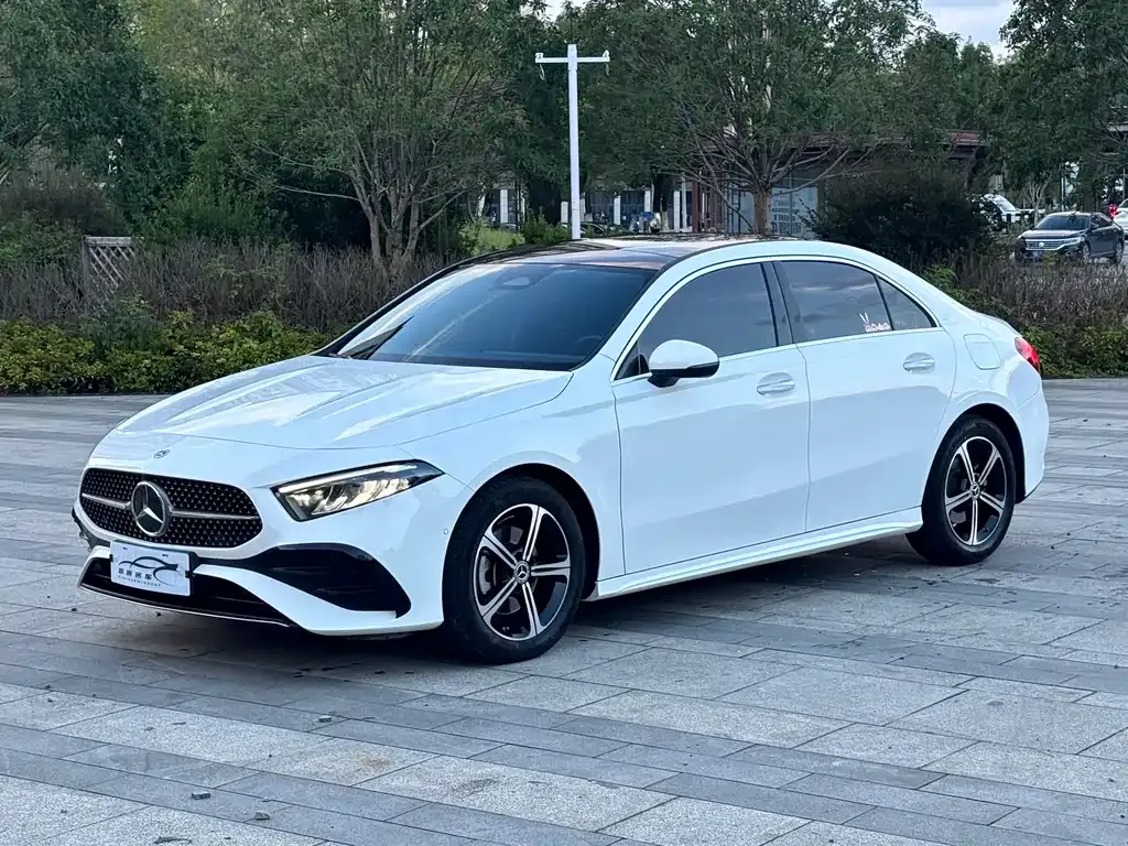 Mercedes-Benz A-Class 2024 из CN, фото 2