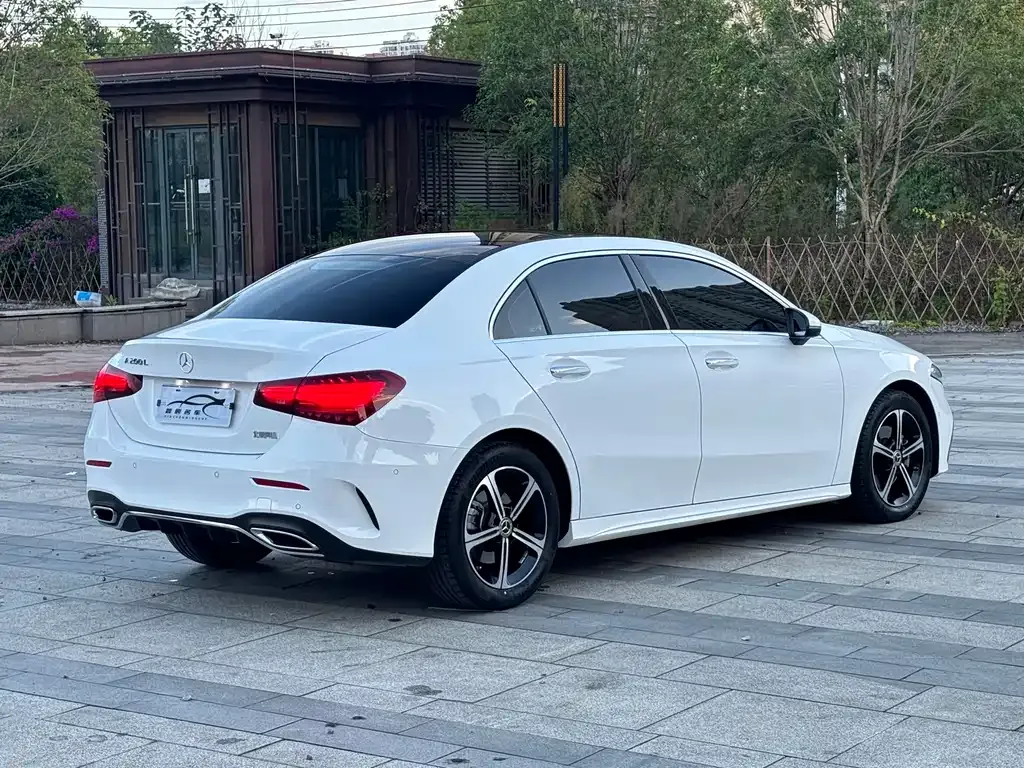 Mercedes-Benz A-Class 2024 из CN, фото 8