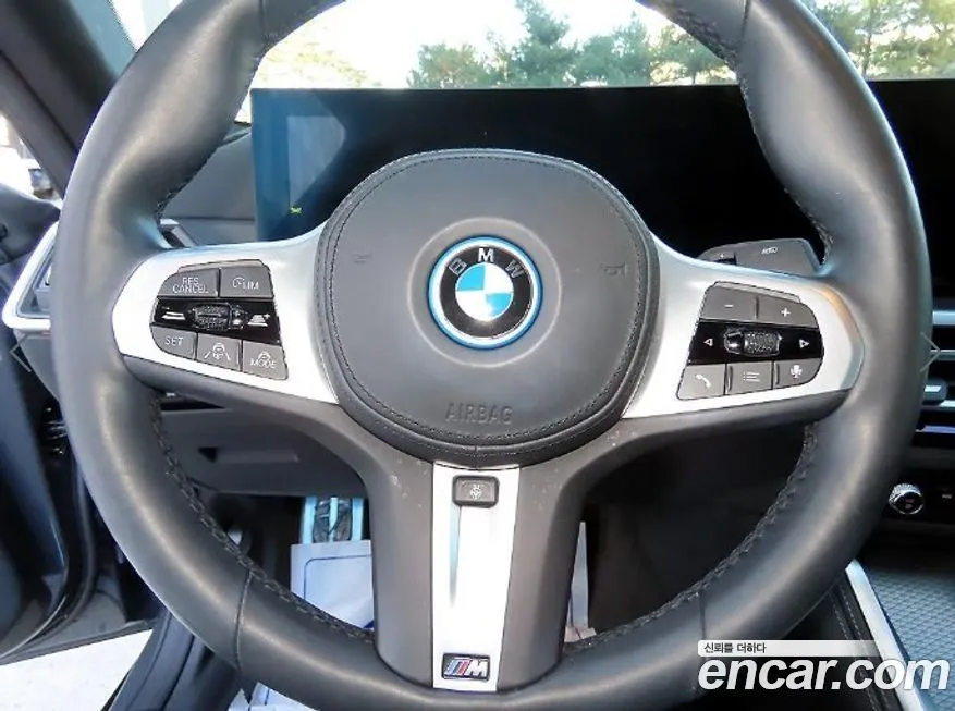BMW i4 2022 из KR, фото 8
