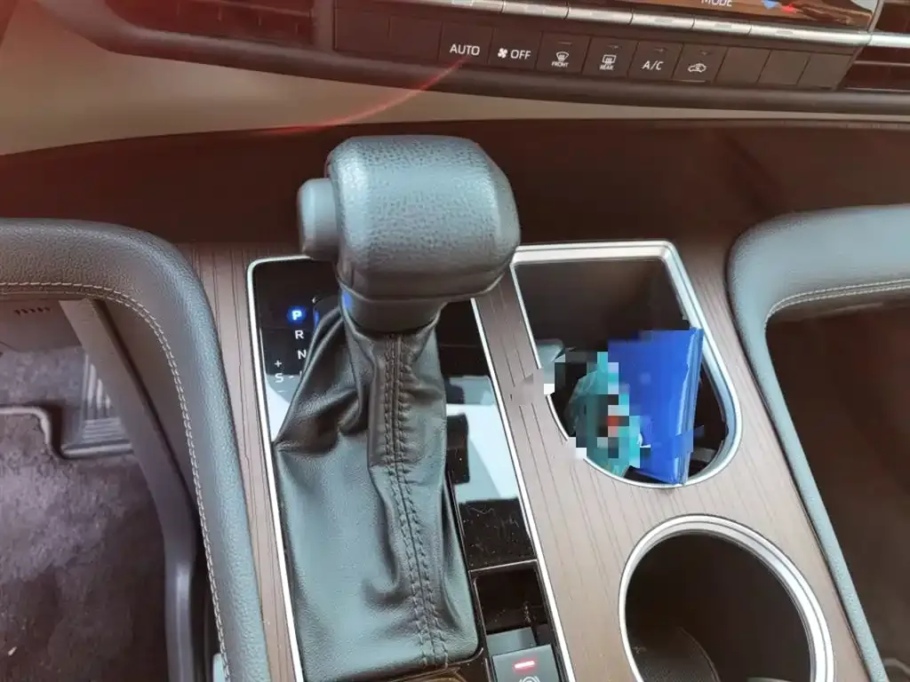 Toyota Sienna 2023 из CN, фото 7