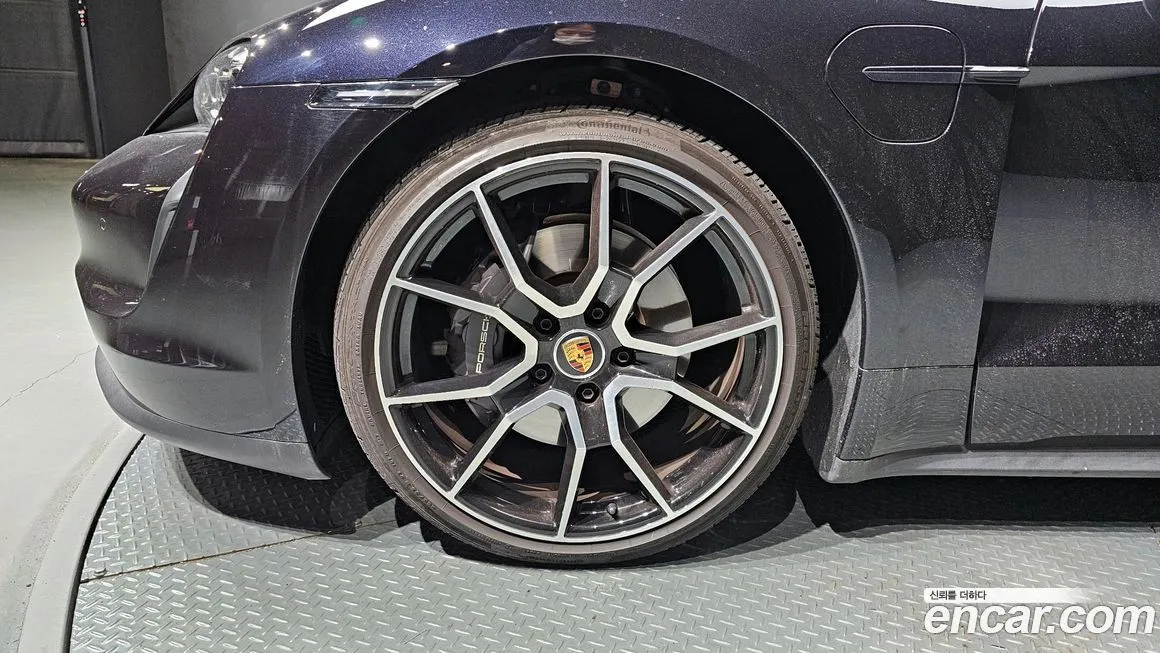 Porsche Taycan 2024 из KR, фото 5