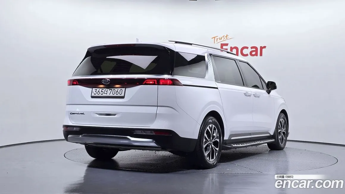 Kia Carnival 2021 из KR, фото 2