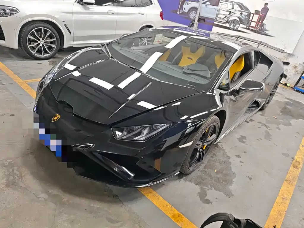 Lamborghini Huracan — фото 1