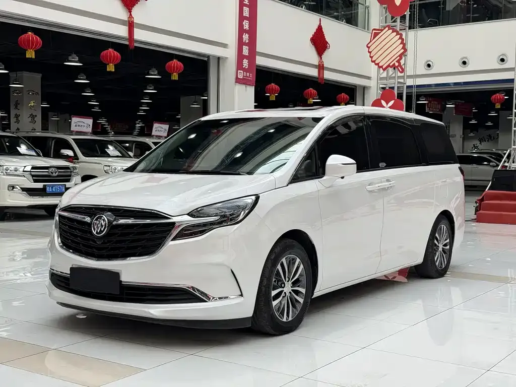 Buick GL8 2021 из CN, фото 1