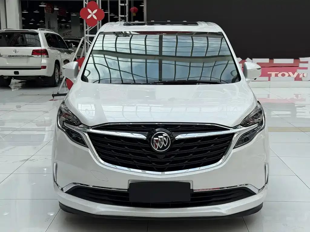 Buick GL8 2021 из CN, фото 2