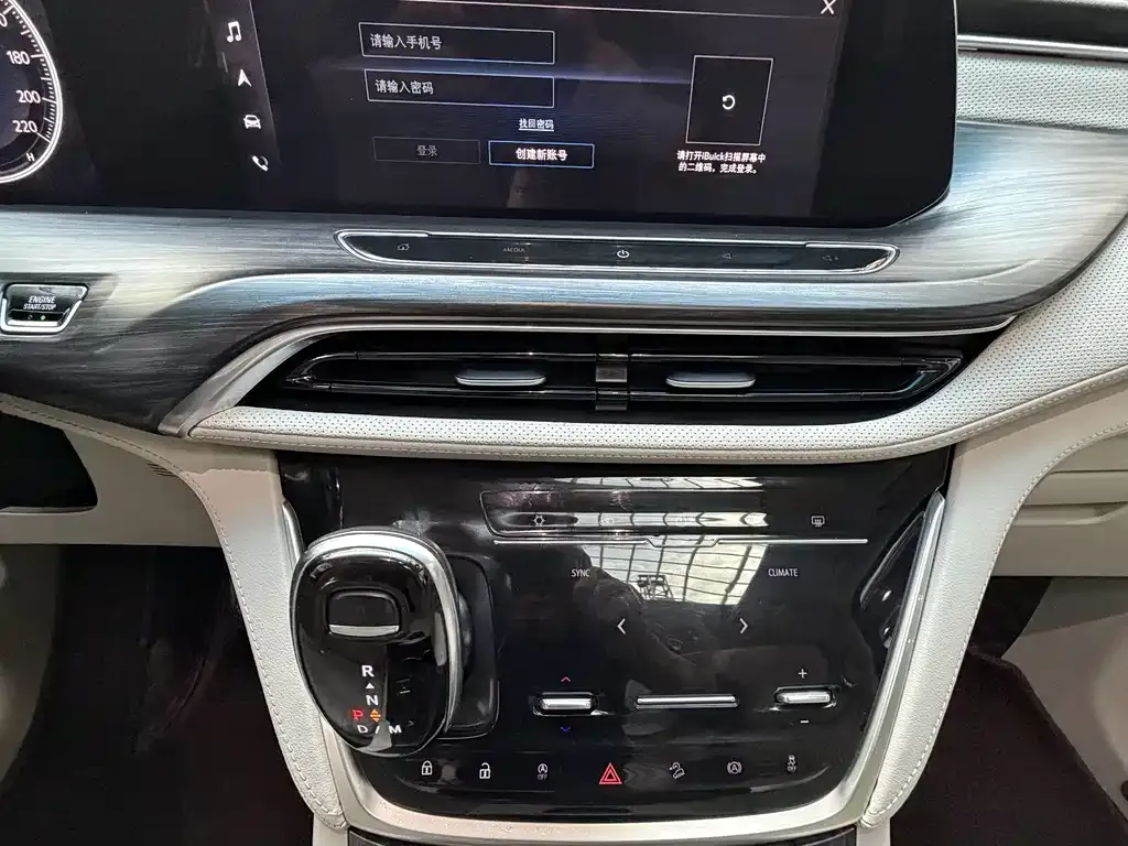 Buick GL8 2021 из CN, фото 7