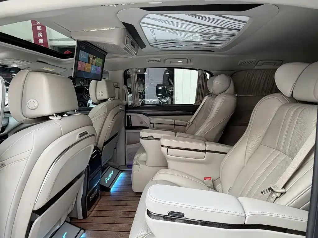 Buick GL8 2021 из CN, фото 9