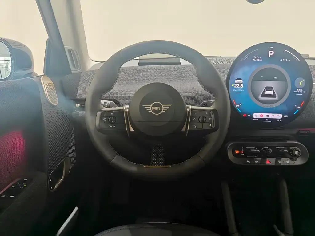 [object Object] MINI COOPER EV 2024 из CN, фото 7