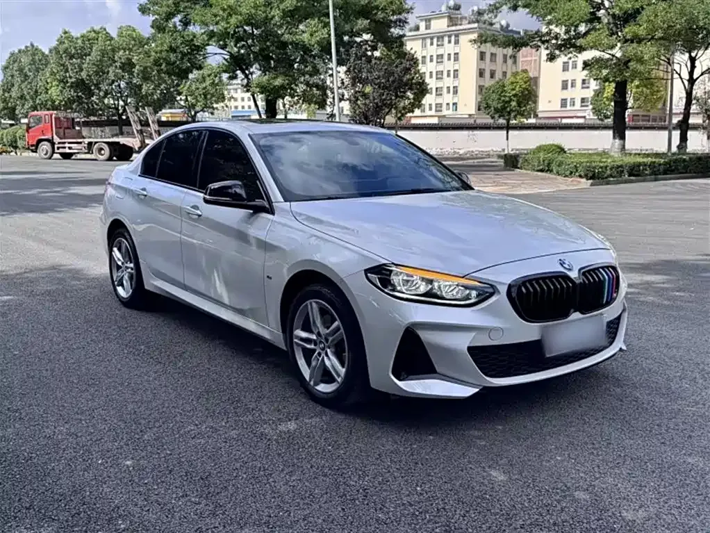 BMW 1 Series 2021 из CN, фото 5