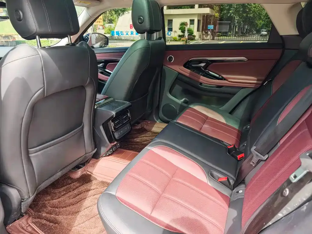 Land Rover Evoque 2023 из CN, фото 6