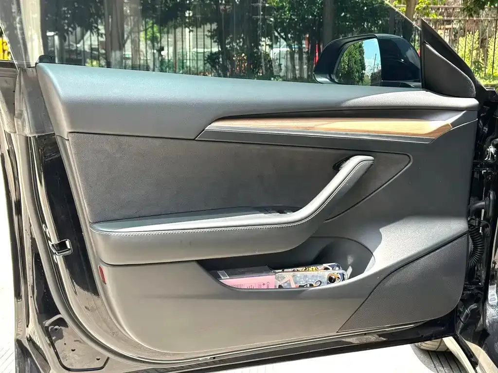 Tesla Model 3 2023 из CN, фото 7