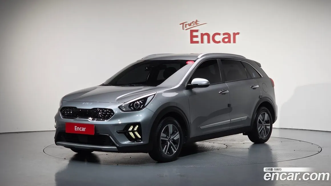 Kia Niro — фото 1