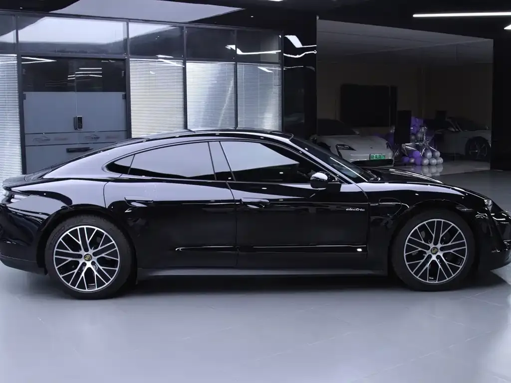 Porsche Taycan 2021 из CN, фото 3