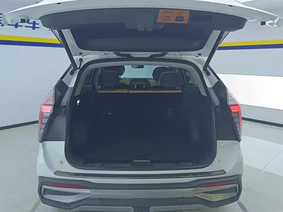 Geely Boyue L 2023 из CN, фото 4