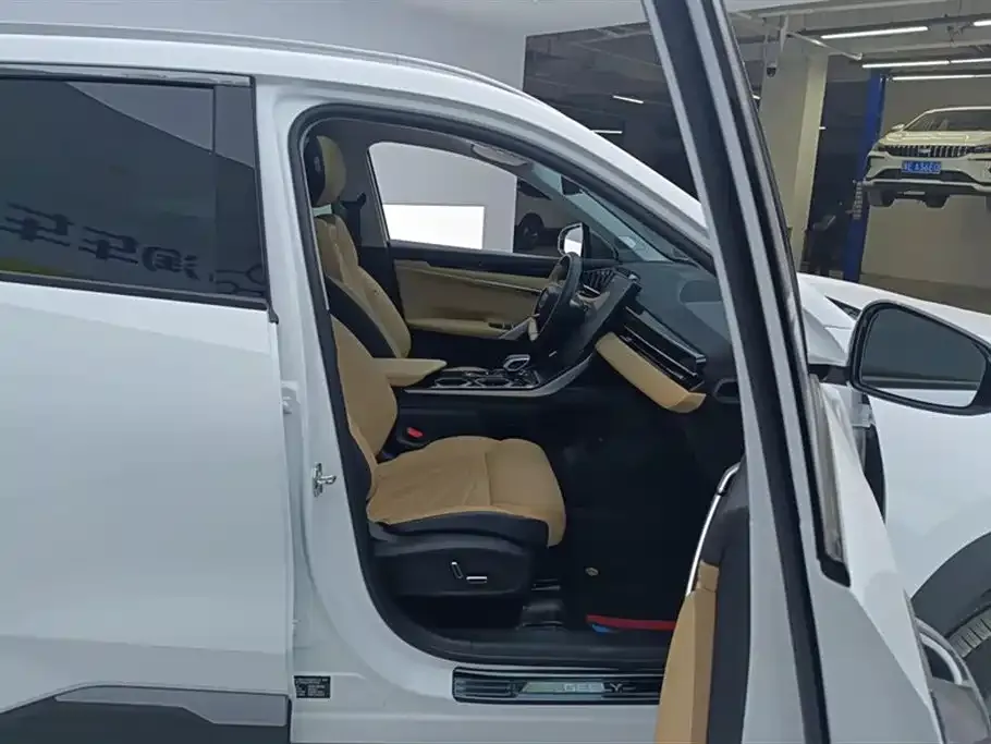 Geely Boyue L 2023 из CN, фото 8