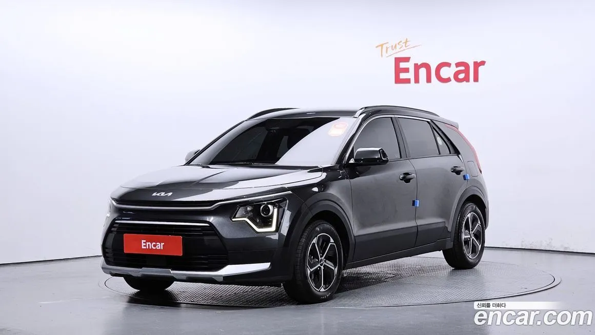 Kia Niro — фото 1