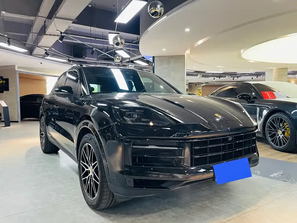 Porsche Cayenne 2023 из CN, фото 2
