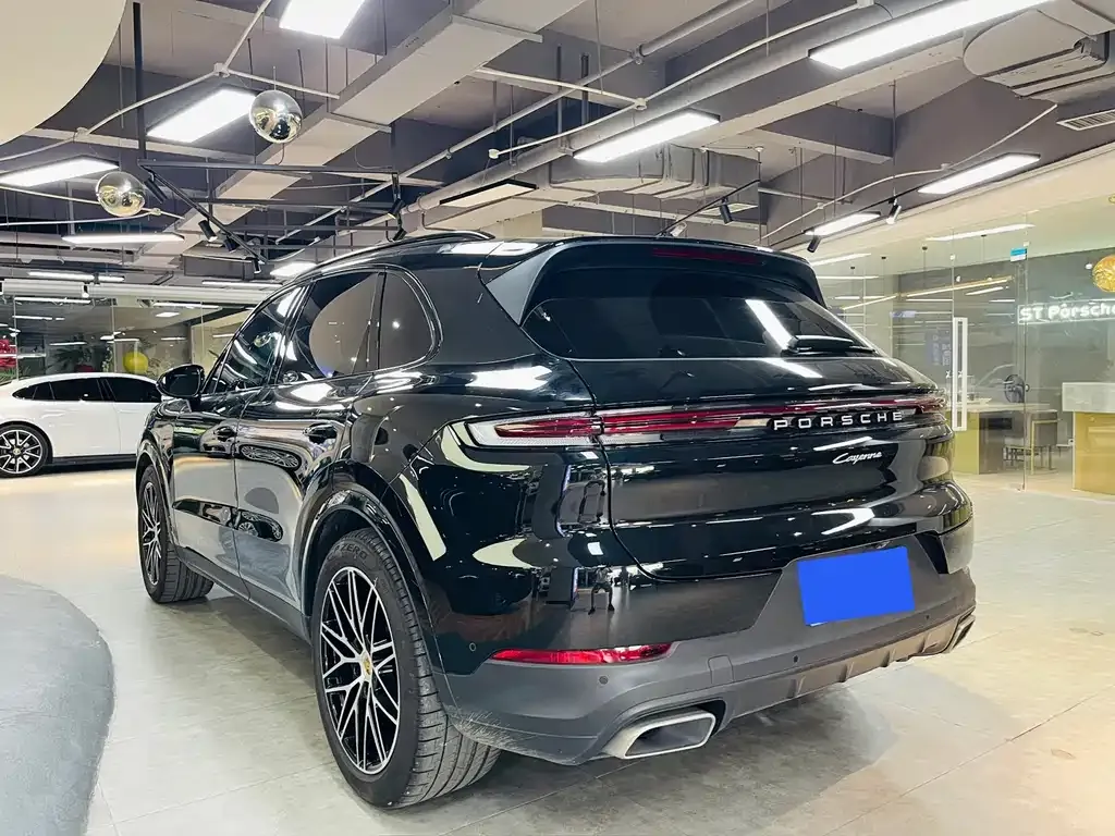 Porsche Cayenne 2023 из CN, фото 4