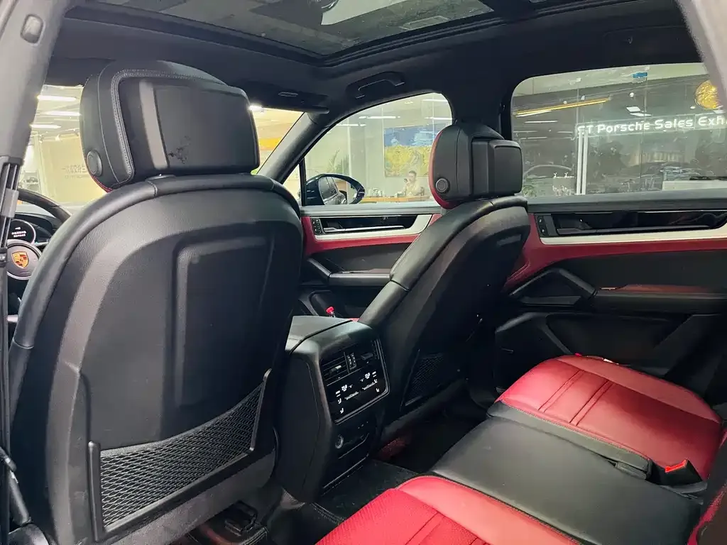Porsche Cayenne 2023 из CN, фото 9