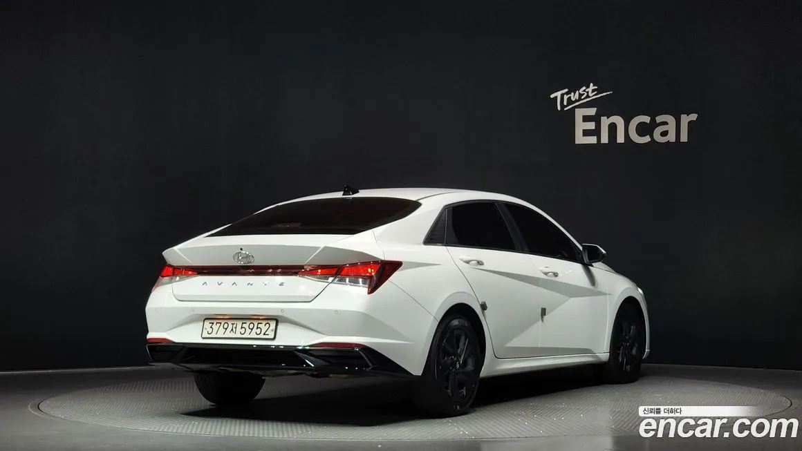 Hyundai AVANTE — фото 2